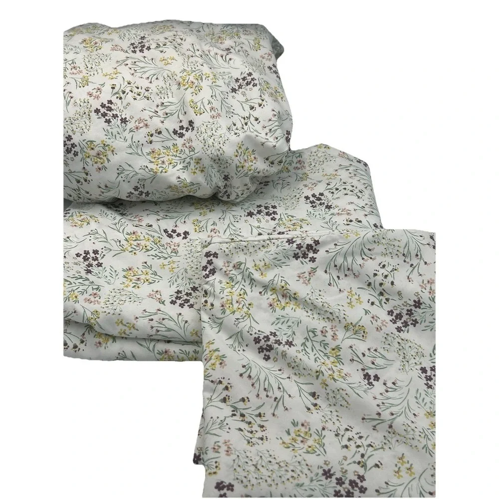 Vtg Full Size Sheet Set w/Pillow Cases Home Classics Floral Pastel Polyester